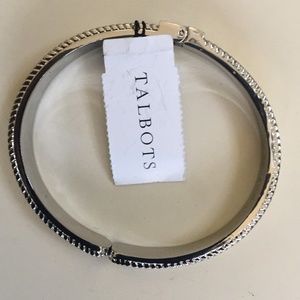 Talbots Bracelet P 16